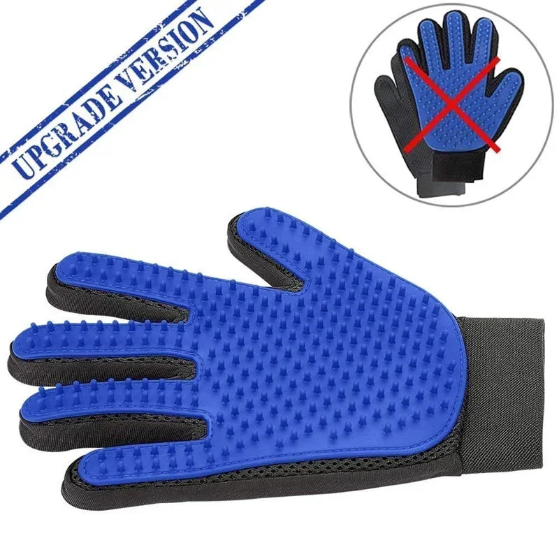 Gentle Deshedding Silicone Pet Grooming Glove – for Cats & Dogs
